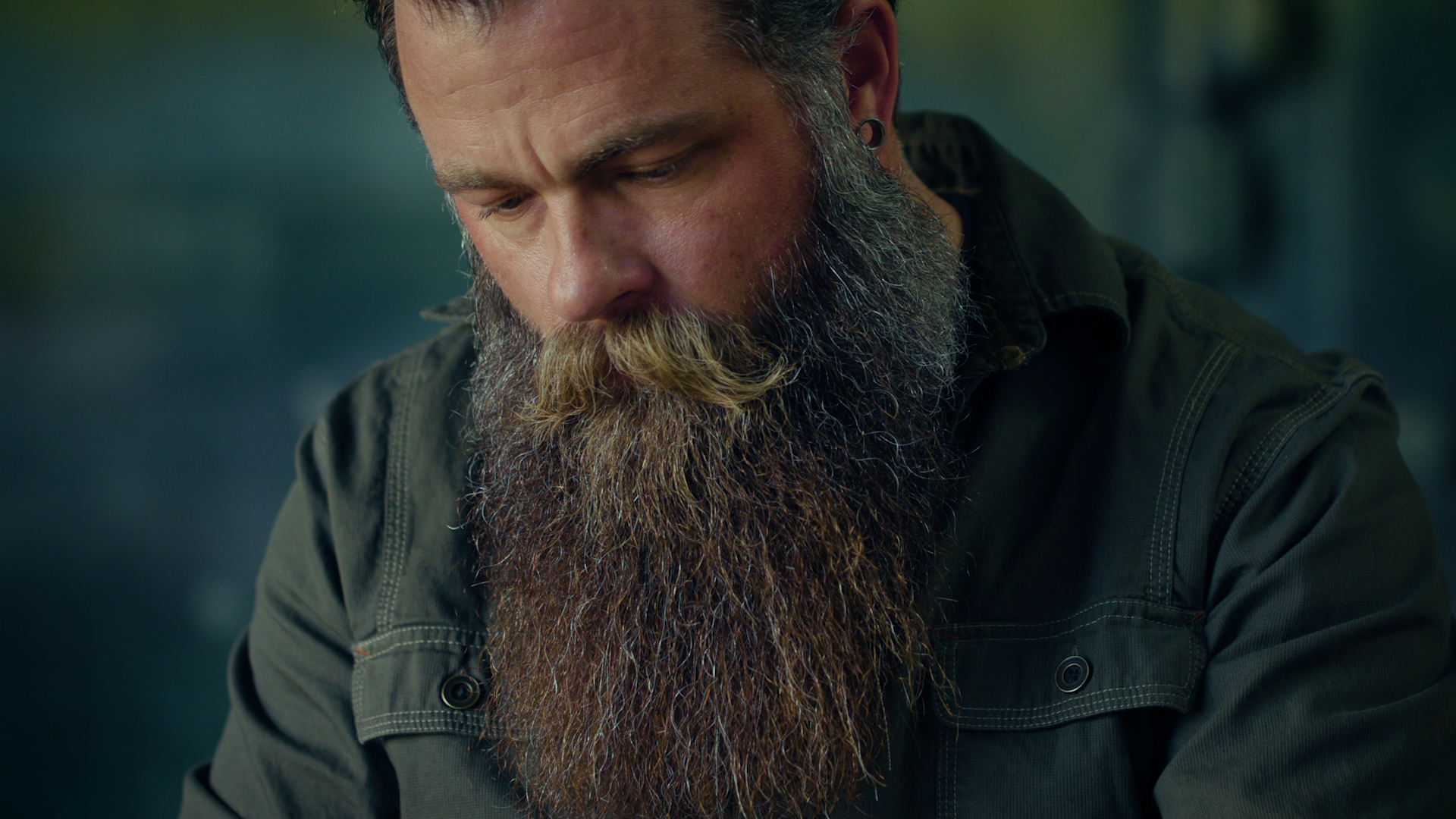 Jeremy Allen Stanton has never been one to shy away from hard work. With his Barrel Beard & Tattoo oil, bold scents are born out of meticulous care and his passion for helping others. Each drop made by hand, Jeremy pours his heart and soul into every bottle.<br />
<br />
More About The Spotlight Ser