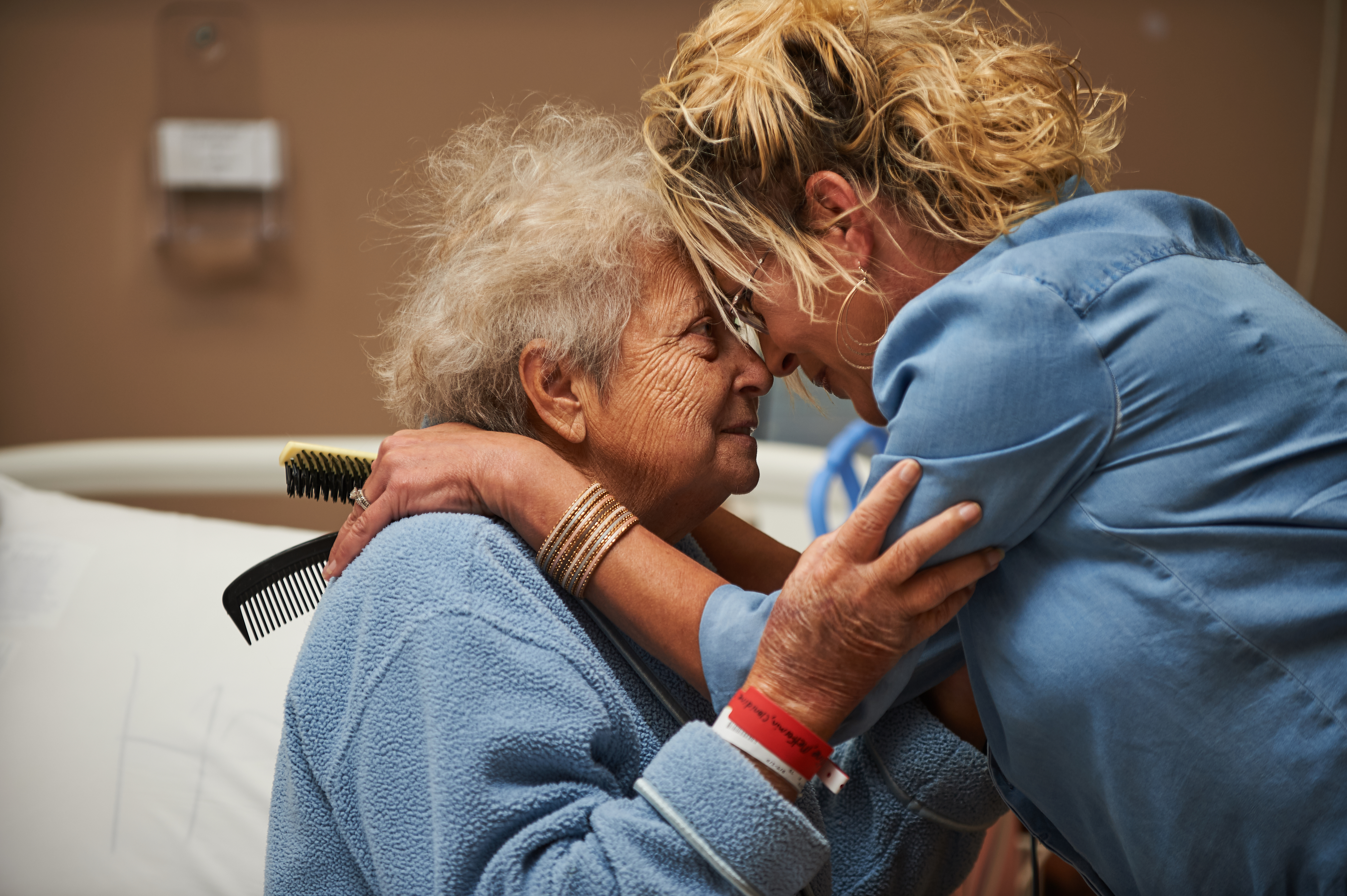 In moments of care, the bond between caregiver and patient goes beyond treatment. This touching embrace shows that love, compassion, and human connection are as vital to healing as any medicine.